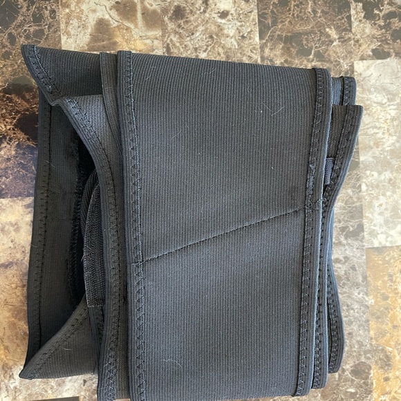 Back support - Picture 2 of 16